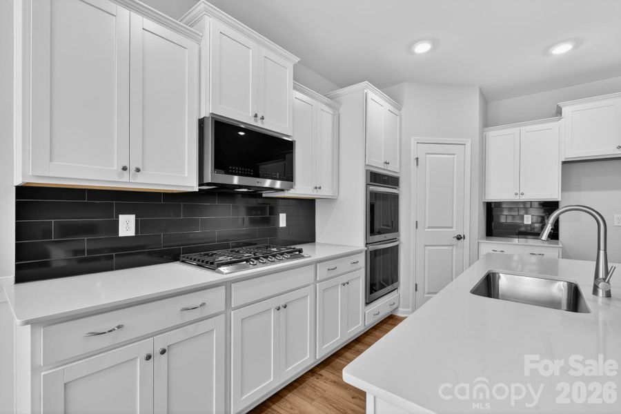 Furnished interior view inside a new home in Roselyn, Lancaster (Image 9).