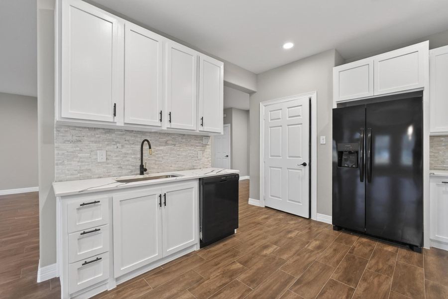 Furnished interior view inside a new home in , Willis (Image 14).