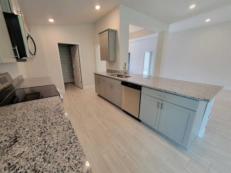 Furnished interior view inside a new home in Ocala Crossings South, Ocala (Image 7).