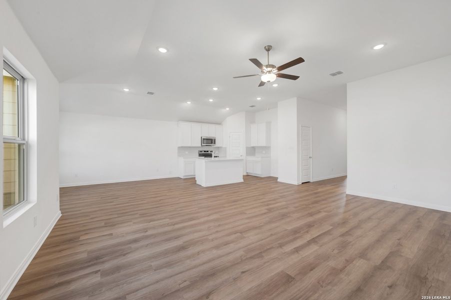Spacious, unfurnished interior of a new home in Paloma Park, Converse (Image 42).