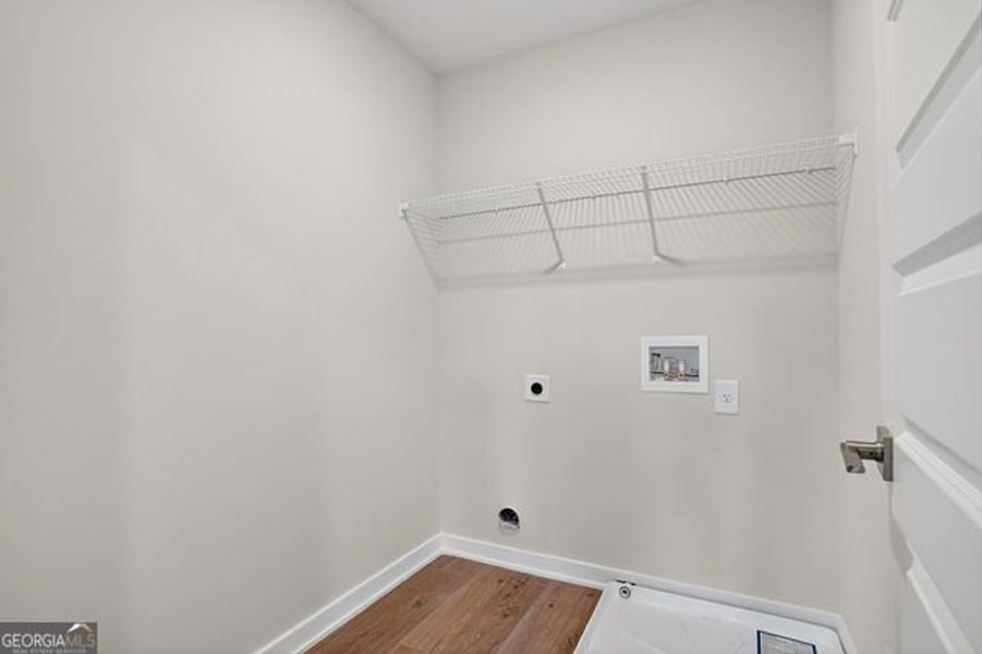 Spacious, unfurnished interior of a new home in Killian Manor at The Adares, Adairsville (Image 29).