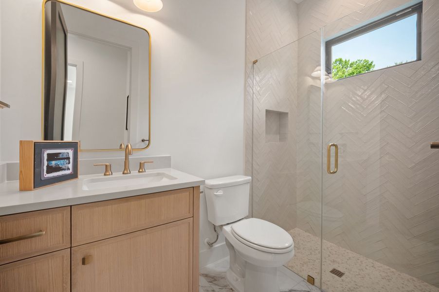 Furnished interior view inside a new home in , Dallas (Image 13).