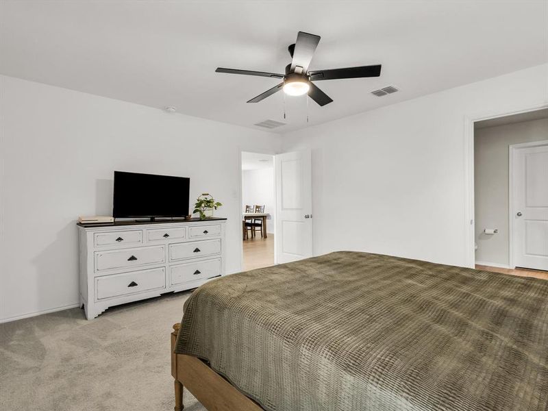 Furnished interior view inside a new home in Rancho Canyon: Watermill Collection, Fort Worth (Image 14). Furnished interior view inside a new home in Rancho Canyon: Watermill Collection, Fort Worth (Image 14).