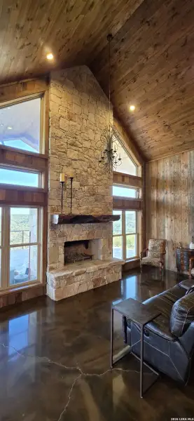 Image 71 of a home in .
