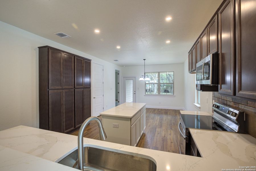 Furnished interior view inside a new home in , Wimberley (Image 12).