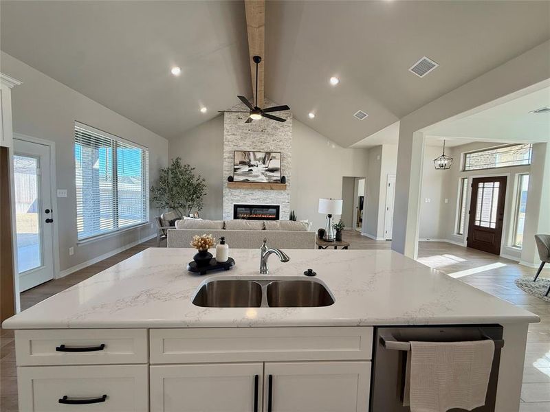 Furnished interior view inside a new home in , Lorena (Image 8).