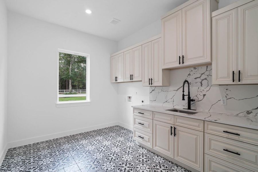 Big Laundry room Big Laundry room