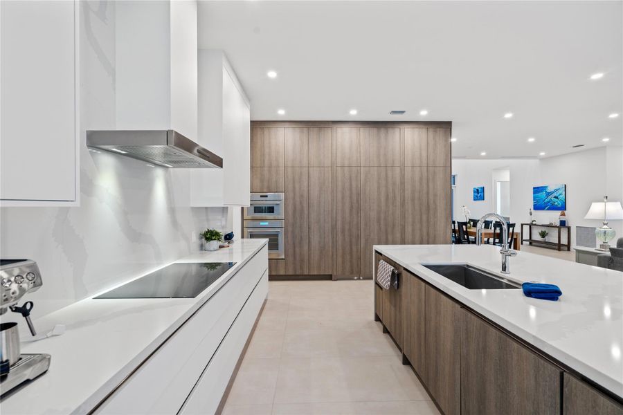 Furnished interior view inside a new home in , Pompano Beach (Image 7).