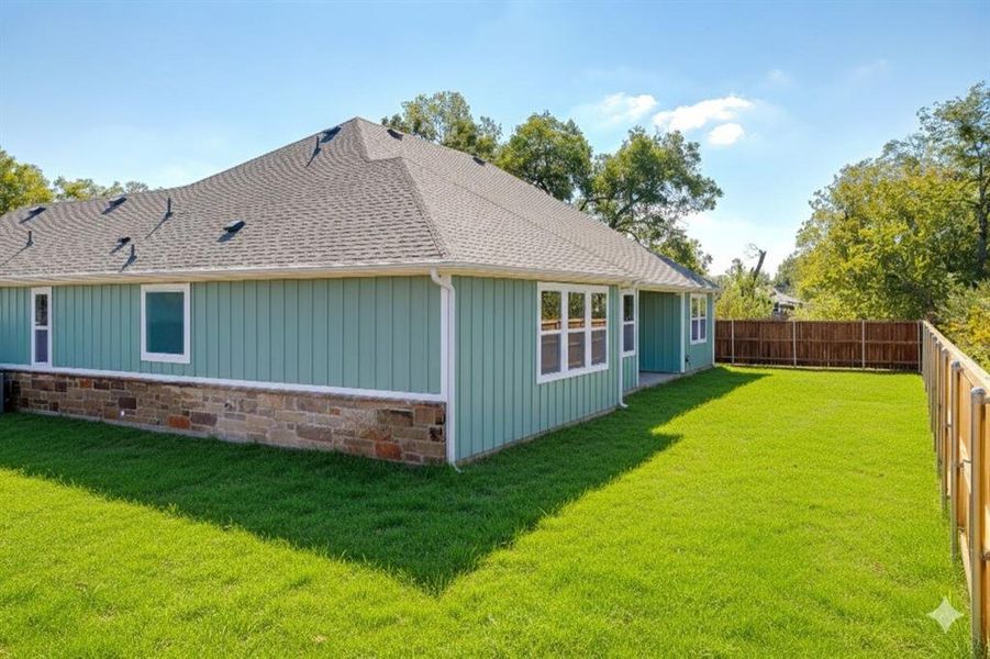 *Virtually Staged* *Virtually Staged*