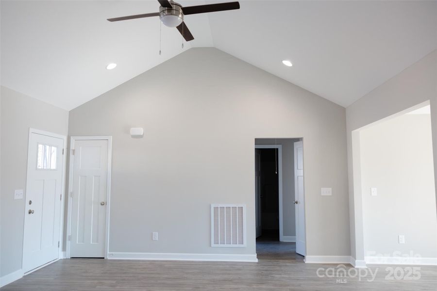 Spacious, unfurnished interior of a new home in , York (Image 18).