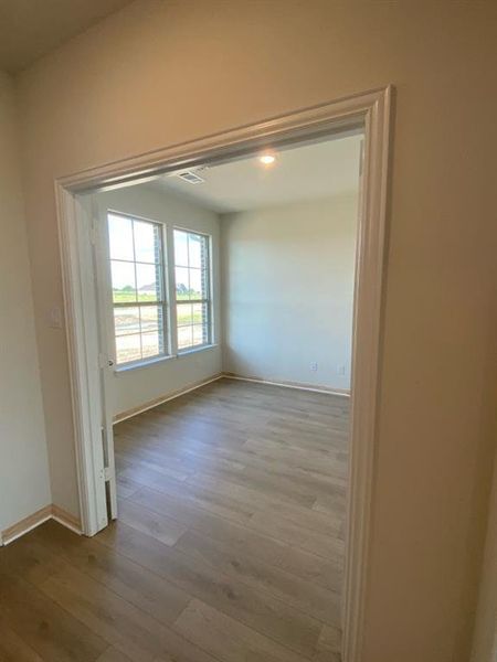 Spacious, unfurnished interior of a new home in Clear Sky Addition, Valley View (Image 8).