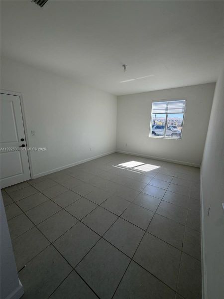 Spacious, unfurnished interior of a new home in , Homestead (Image 11).