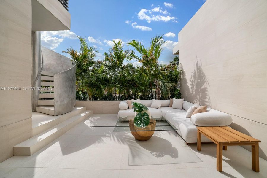 Exterior details and patio area of a home in , Miami Beach (Image 16).