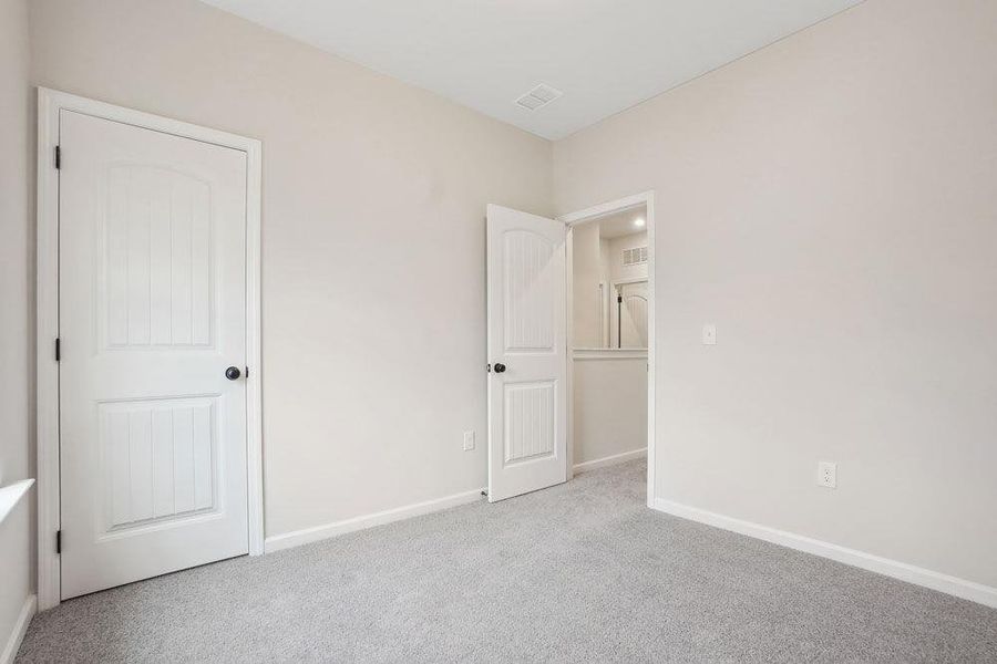 Spacious, unfurnished interior of a new home in North Haven, Rome (Image 14). Spacious, unfurnished interior of a new home in North Haven, Rome (Image 14).