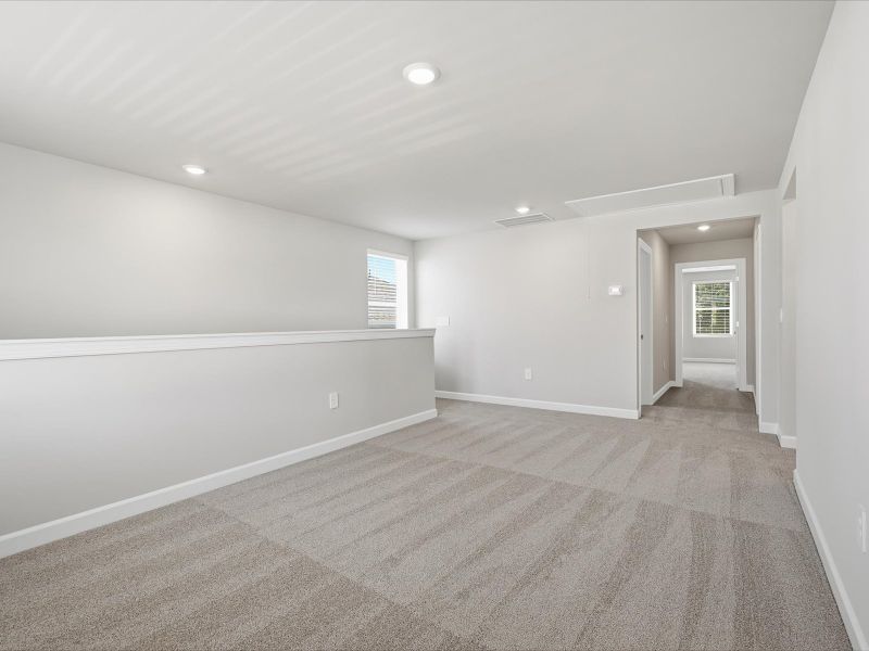 Spacious, unfurnished interior of a new home in Village at White Pine, Pendleton (Image 14). Spacious, unfurnished interior of a new home in Village at White Pine, Pendleton (Image 14).