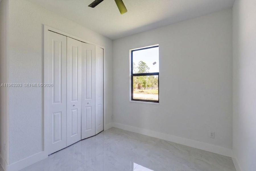 Spacious, unfurnished interior of a new home in , Lehigh Acres (Image 27).
