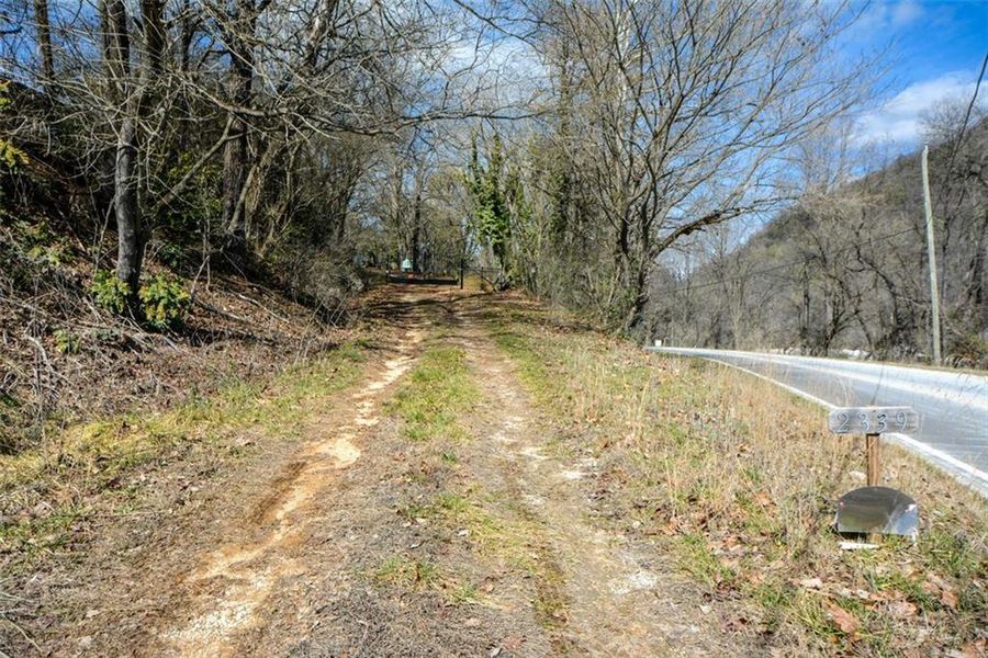 Natural landscape and outdoor views near in Talking Rock (Image 43). Natural landscape and outdoor views near in Talking Rock (Image 43).