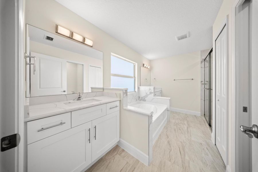 Furnished interior view inside a new home in , Fort Pierce (Image 17).