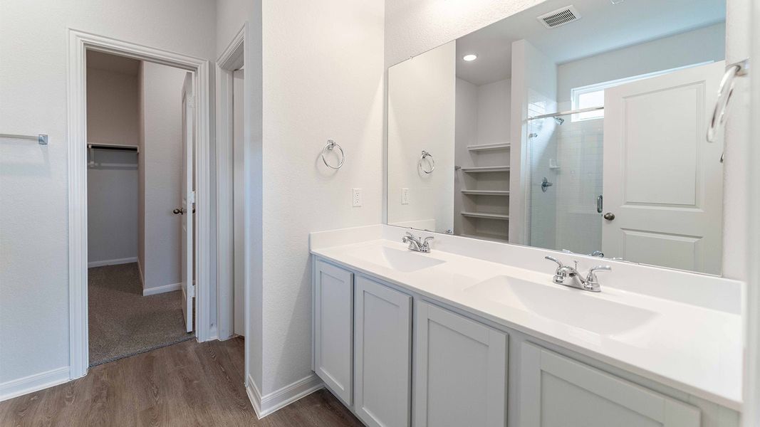 Furnished interior view inside a new home in Garden Grove, San Antonio (Image 7).