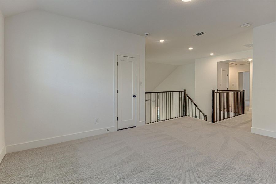 Spacious, unfurnished interior of a new home in Flora, Hutto (Image 37).