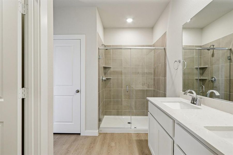 Furnished interior view inside a new home in Hickory Hill, Sherman (Image 15).