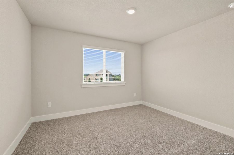 Spacious, unfurnished interior of a new home in Copper Canyon, Bulverde (Image 20).