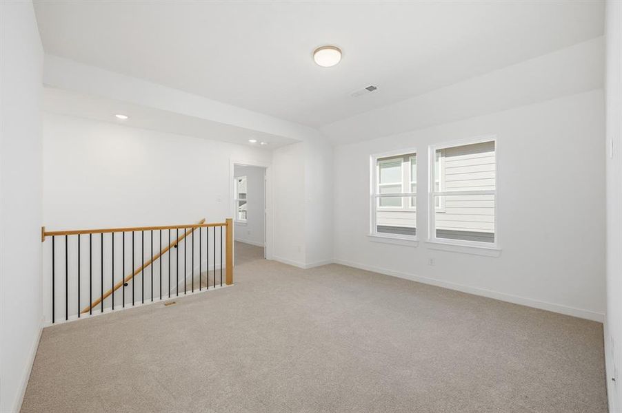 Spacious, unfurnished interior of a new home in Pecan Square, Northlake (Image 19).