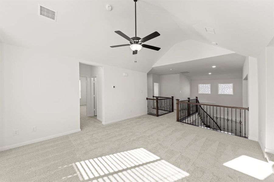 16_1433 Florence, Celina - Gameroom