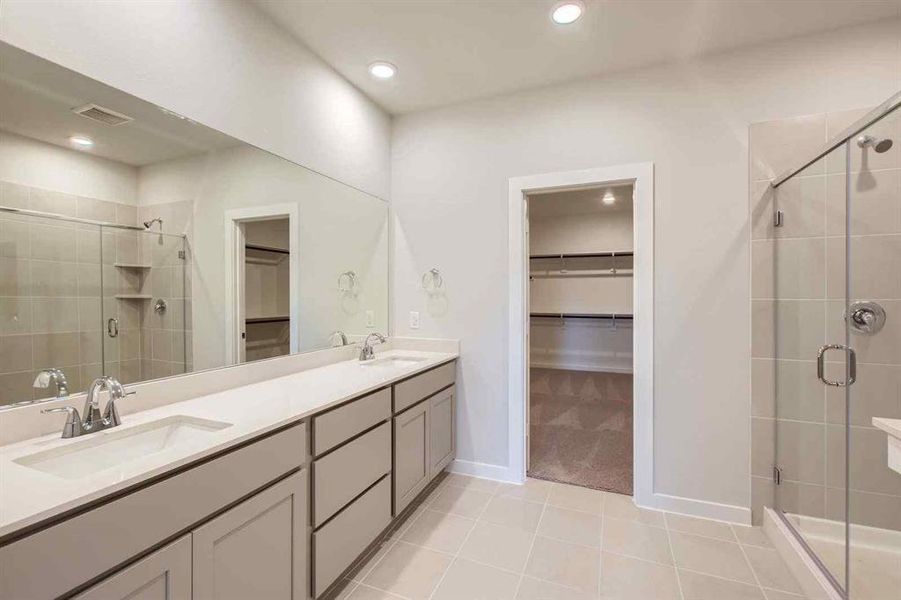 Furnished interior view inside a new home in The Estates Collection at Overland Grove, Forney (Image 8).