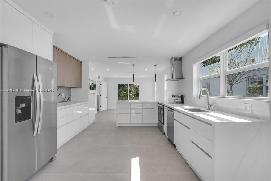 Furnished interior view inside a new home in , West Palm Beach (Image 6).