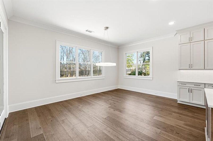 Spacious, unfurnished interior of a new home in , Marietta (Image 39).