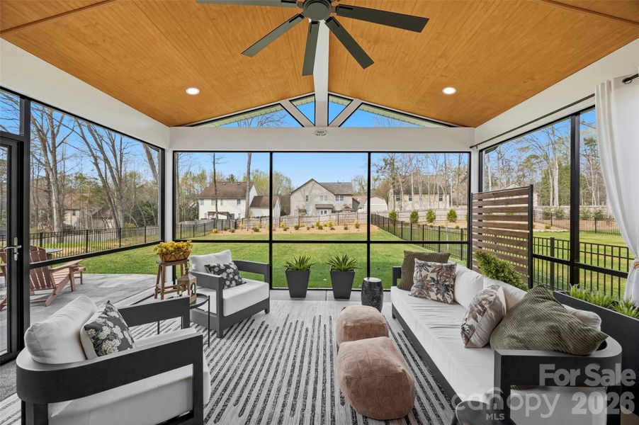 19 X 16 Screened in patio. 19 X 16 Screened in patio.