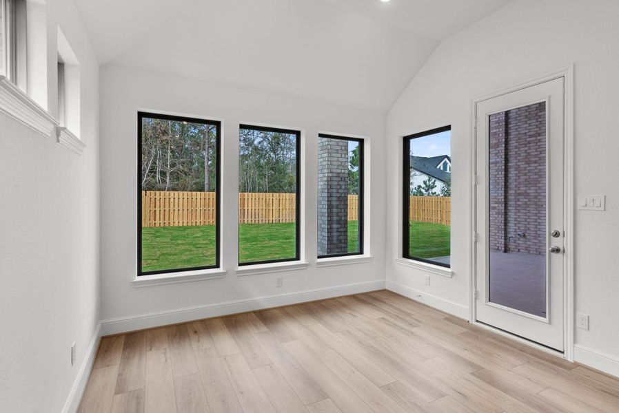 Spacious, unfurnished interior of a new home in COLTON, Montgomery (Image 18).