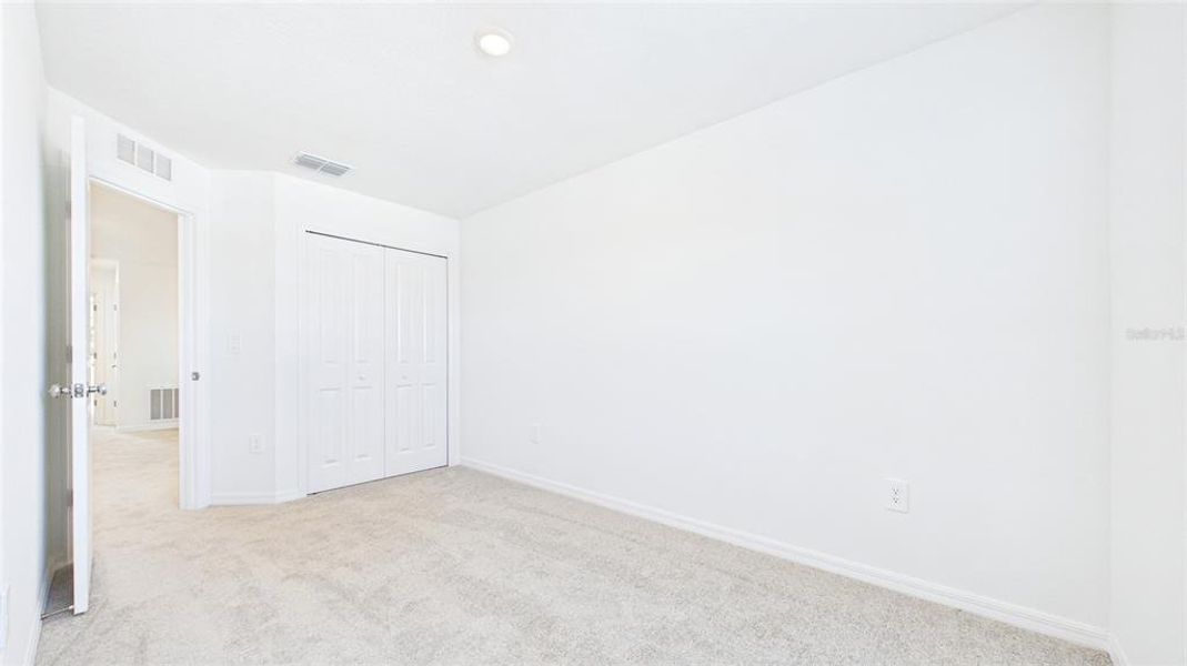 Spacious, unfurnished interior of a new home in , Ruskin (Image 50).