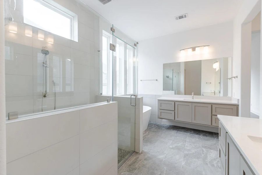 Somerville E primary bath