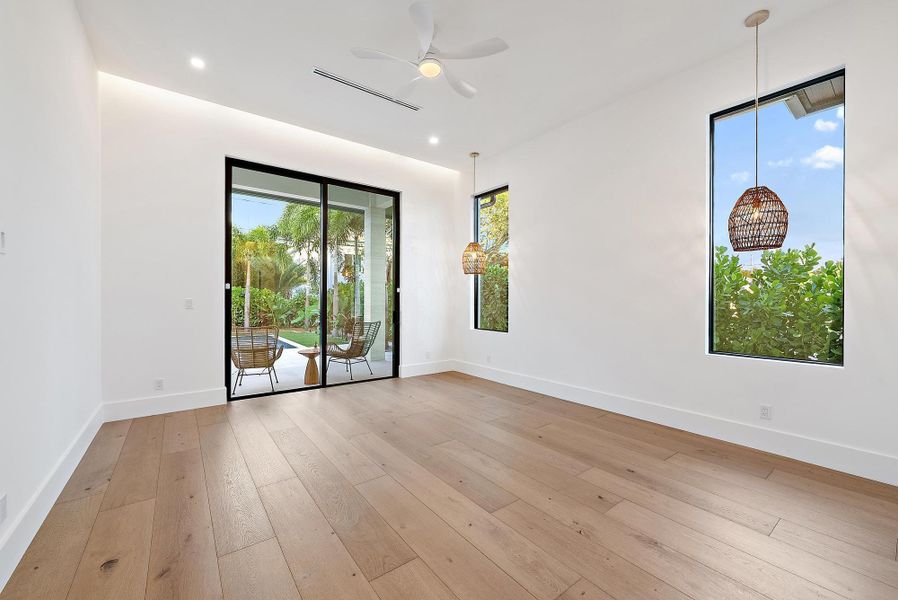 Spacious, unfurnished interior of a new home in , West Palm Beach (Image 23). Spacious, unfurnished interior of a new home in , West Palm Beach (Image 23).