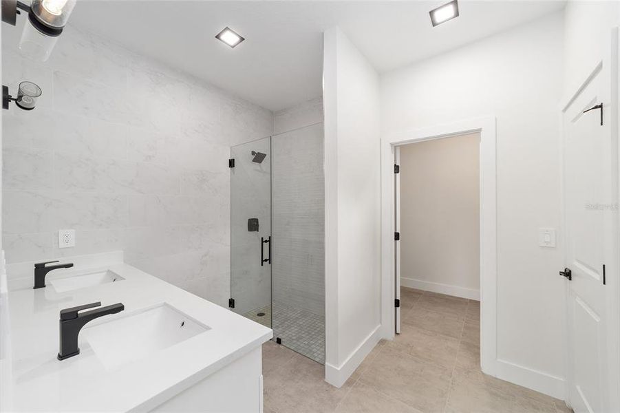 Furnished interior view inside a new home in , Ocala (Image 6).