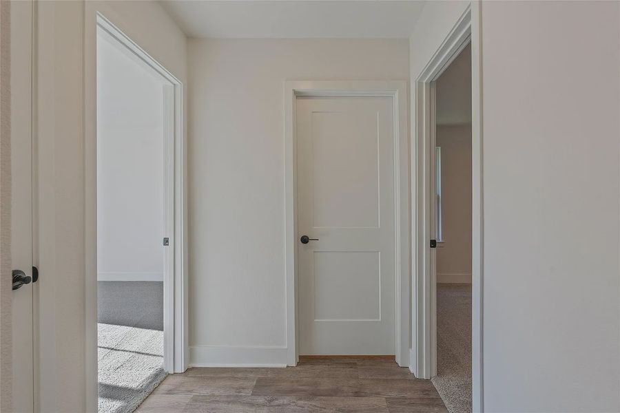 Spacious, unfurnished interior of a new home in Grand Oaks Reserve, Cleveland (Image 14).