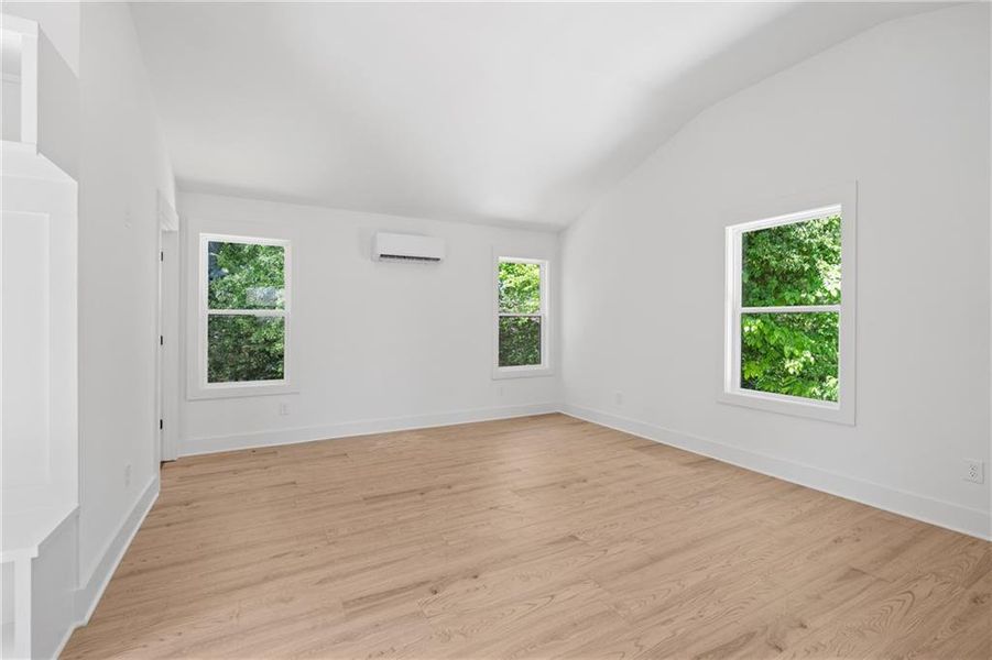 Spacious, unfurnished interior of a new home in , Atlanta (Image 56).