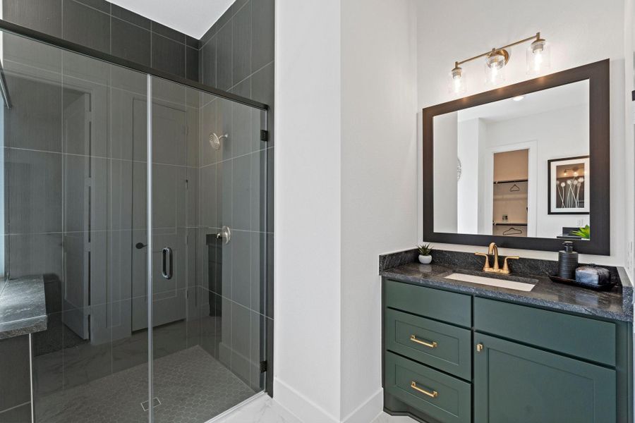 Furnished interior view inside a new home in Sienna, Missouri City (Image 7).