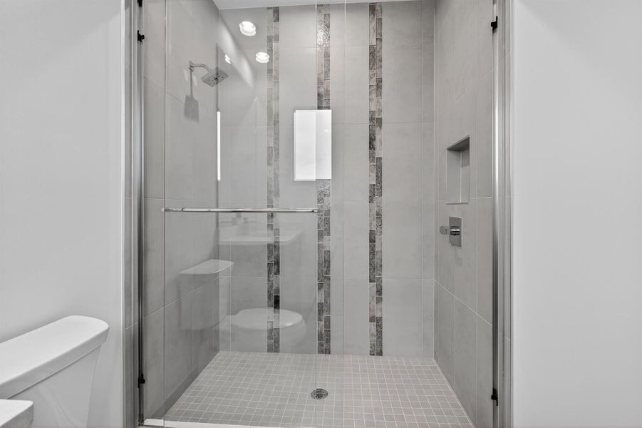 Furnished interior view inside a new home in , Palm Beach Gardens (Image 48).