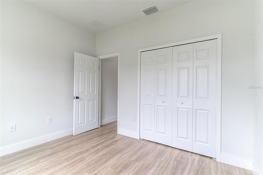 Spacious, unfurnished interior of a new home in , Palm Bay (Image 29).