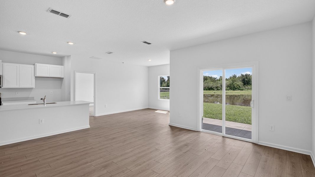 Representative unfurnished interior of a home built from the Aria+ by D.R. Horton in Diamond Springs, Jacksonville (Image 16).