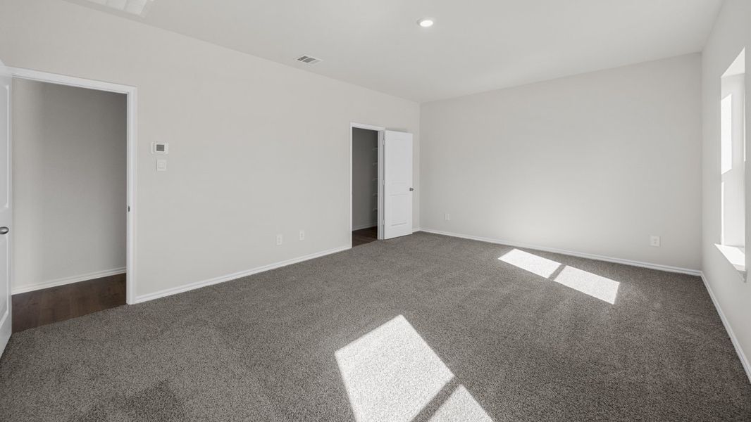 Spacious, unfurnished interior of a new home in Crane Crossing, Crandall (Image 20).