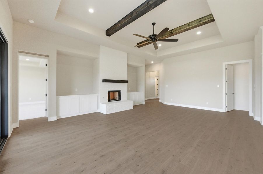 Spacious, unfurnished interior of a new home in Coyote Crossing, Godley (Image 28).