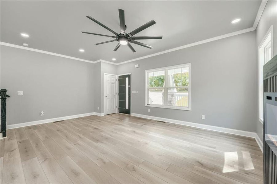 Spacious, unfurnished interior of a new home in , Atlanta (Image 19).