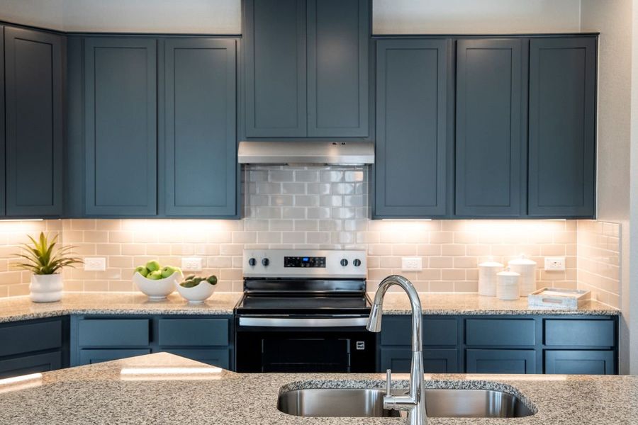 Tile backsplash Tile backsplash