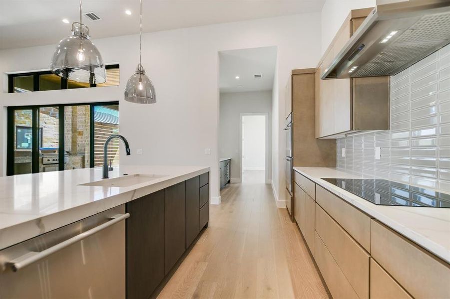 Furnished interior view inside a new home in , Horseshoe Bay (Image 13).