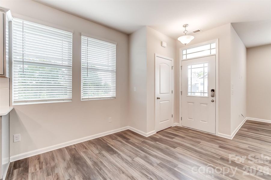 Spacious, unfurnished interior of a new home in Cheyney, Charlotte (Image 43).