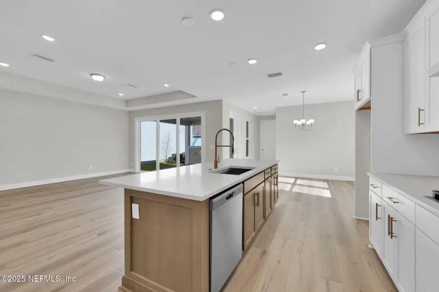 Furnished interior view inside a new home in , Ponte Vedra (Image 6).